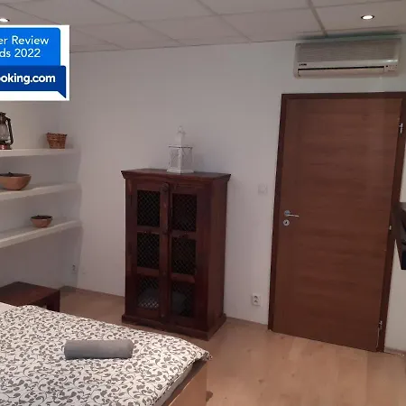Apartman Utulny V 6 *