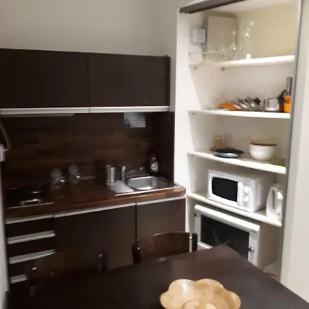 Utulny V 6 Apartament Bratysława