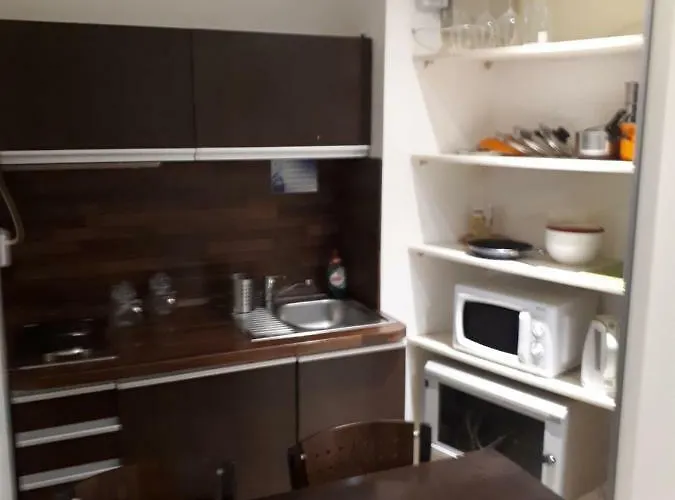 Utulny V 6 Apartman Pozsony